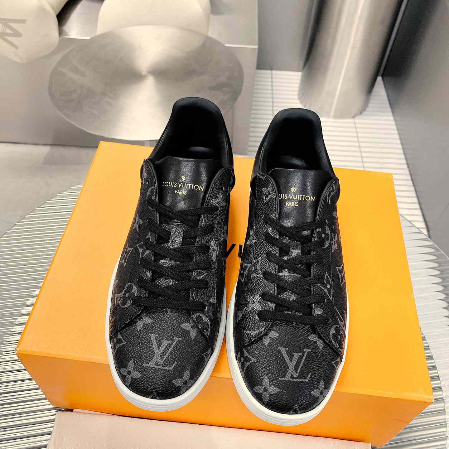 Louis Vuitton Luxembourg Samothrace Sneakers     1A4PAT - DesignerGu