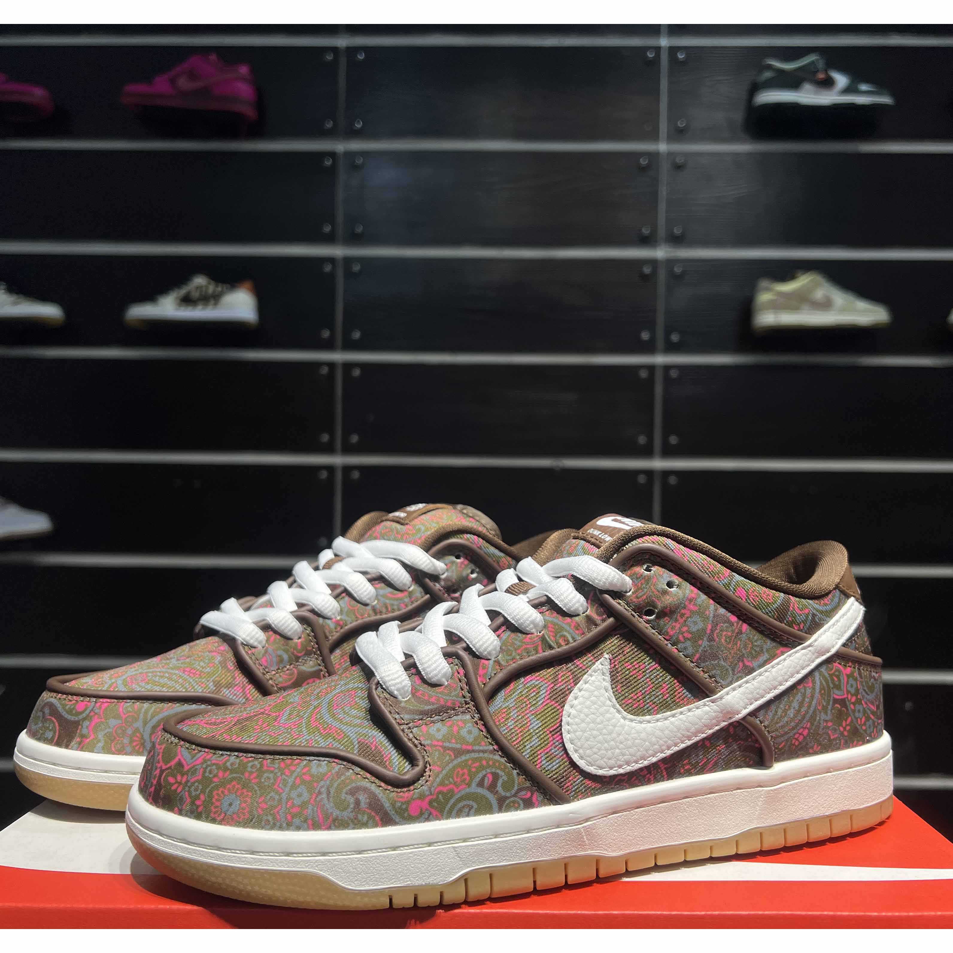 Nk SB Dunk Low "Paisley" Sneakers       DH7534-200  - DesignerGu