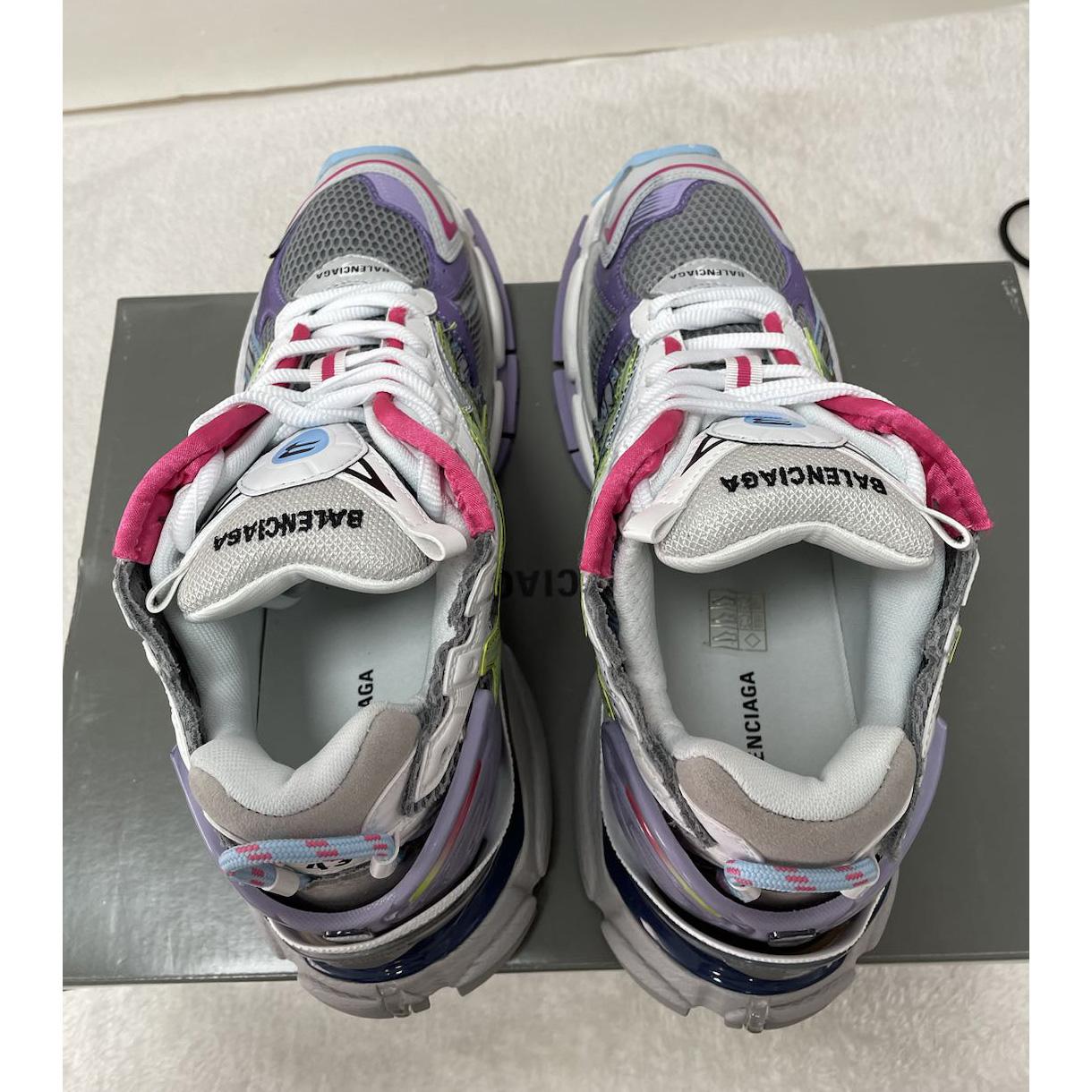 Balenciaga Runner Sneaker - DesignerGu