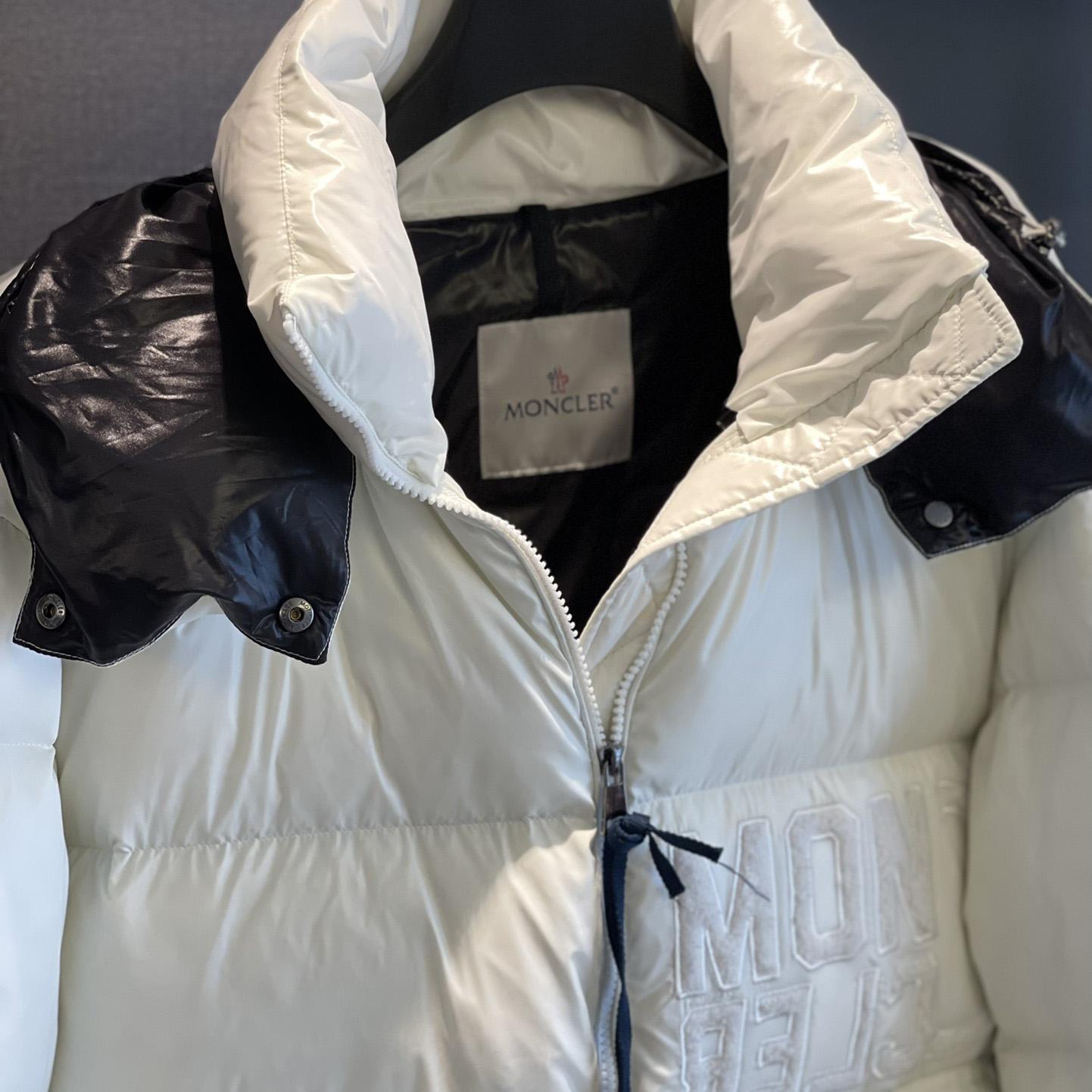 Moncler Down Puffer Jacket - DesignerGu