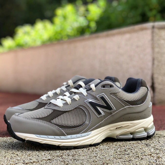 New Balance NB2002R Sneakers        M2002RAW - DesignerGu