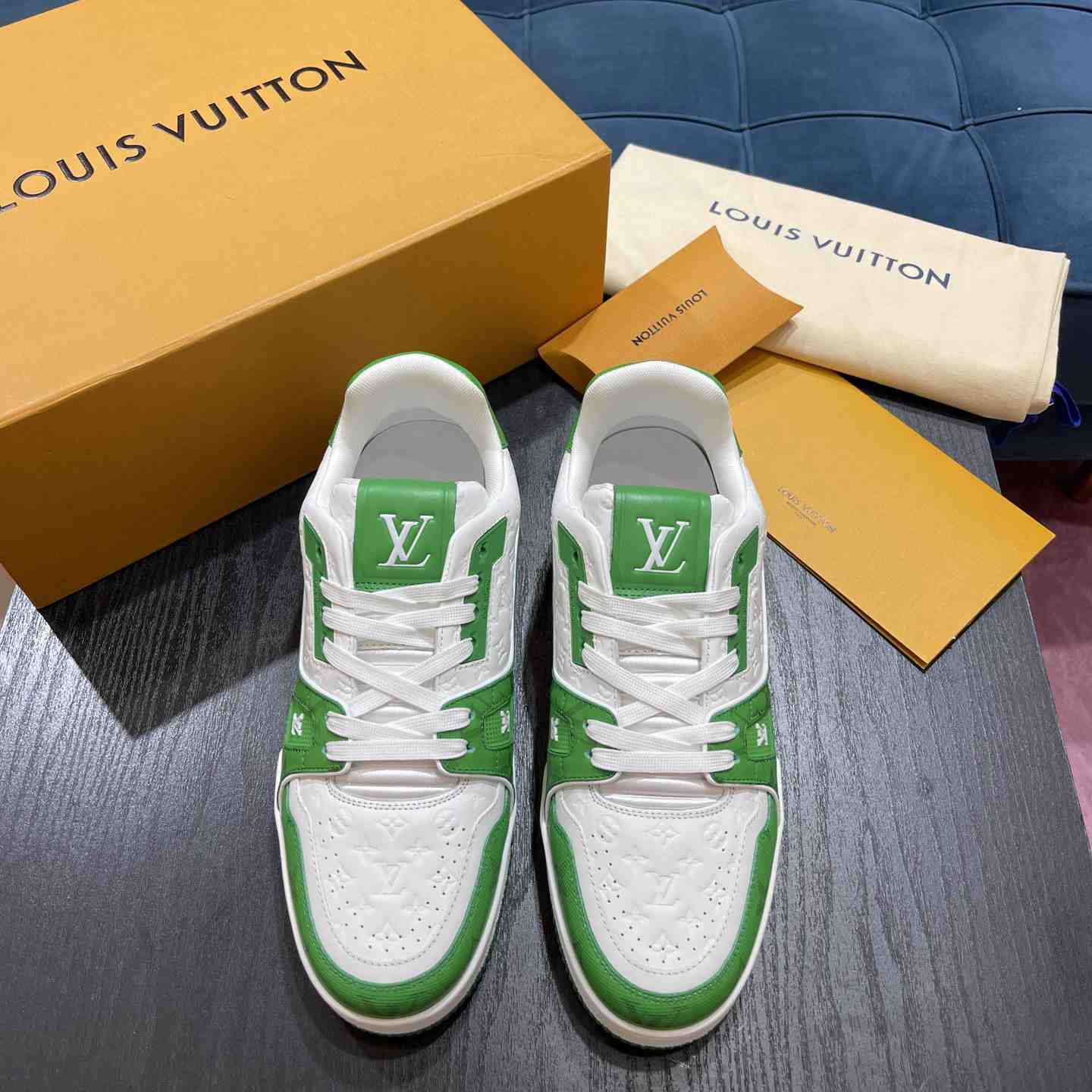 Louis Vuitton LV Trainer Sneaker       1AASJ2 - DesignerGu