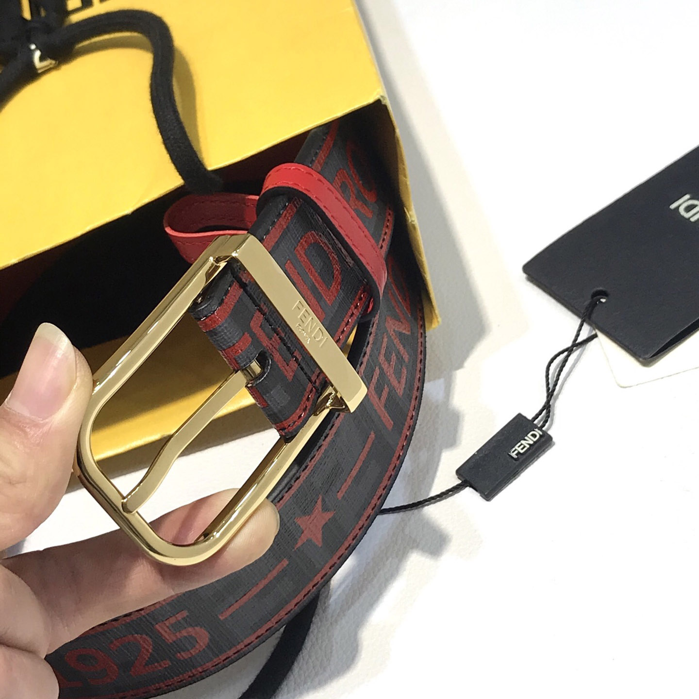 Fendi Reversible Leather Belt - DesignerGu