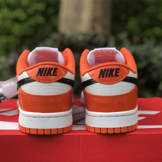 Nike WMNS SB Dunk Low ESS