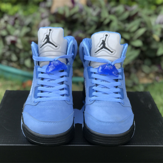  Air Jordan 5 “UNC