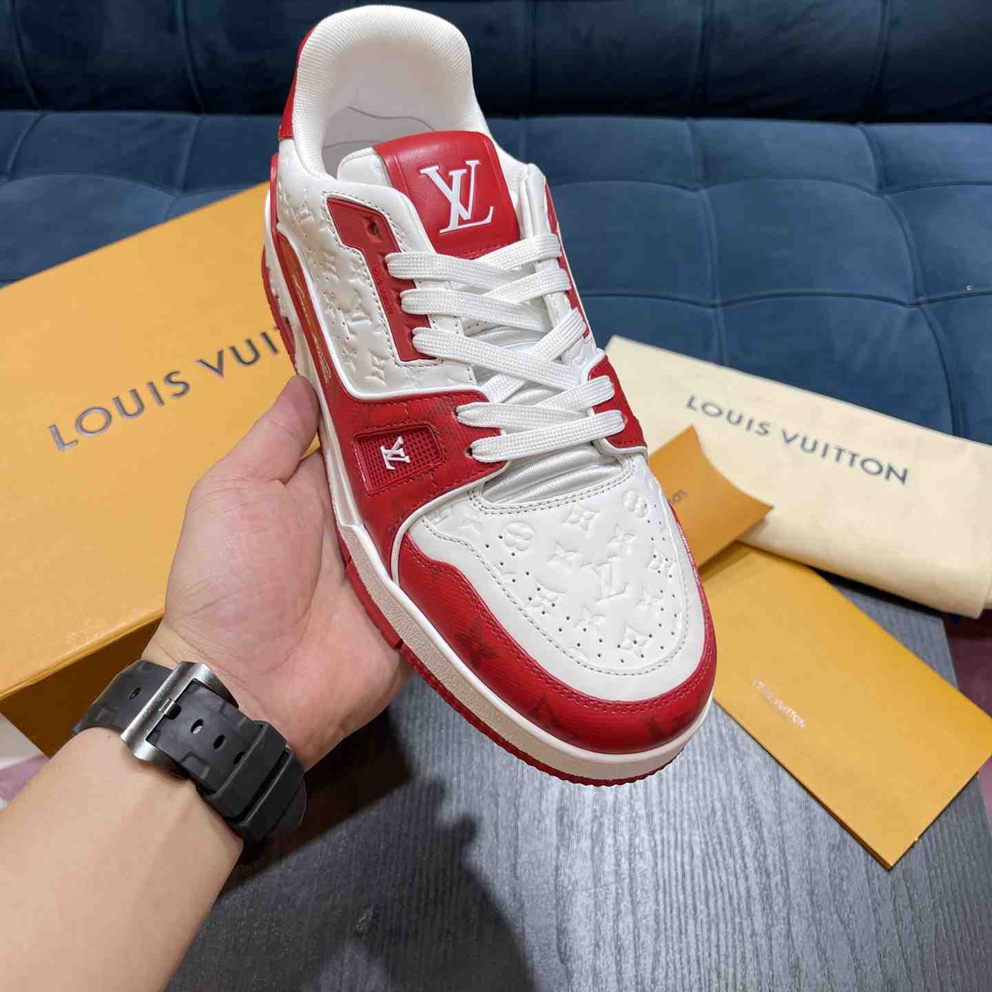 Louis Vuitton LV Trainer Sneaker       1AANFA - DesignerGu