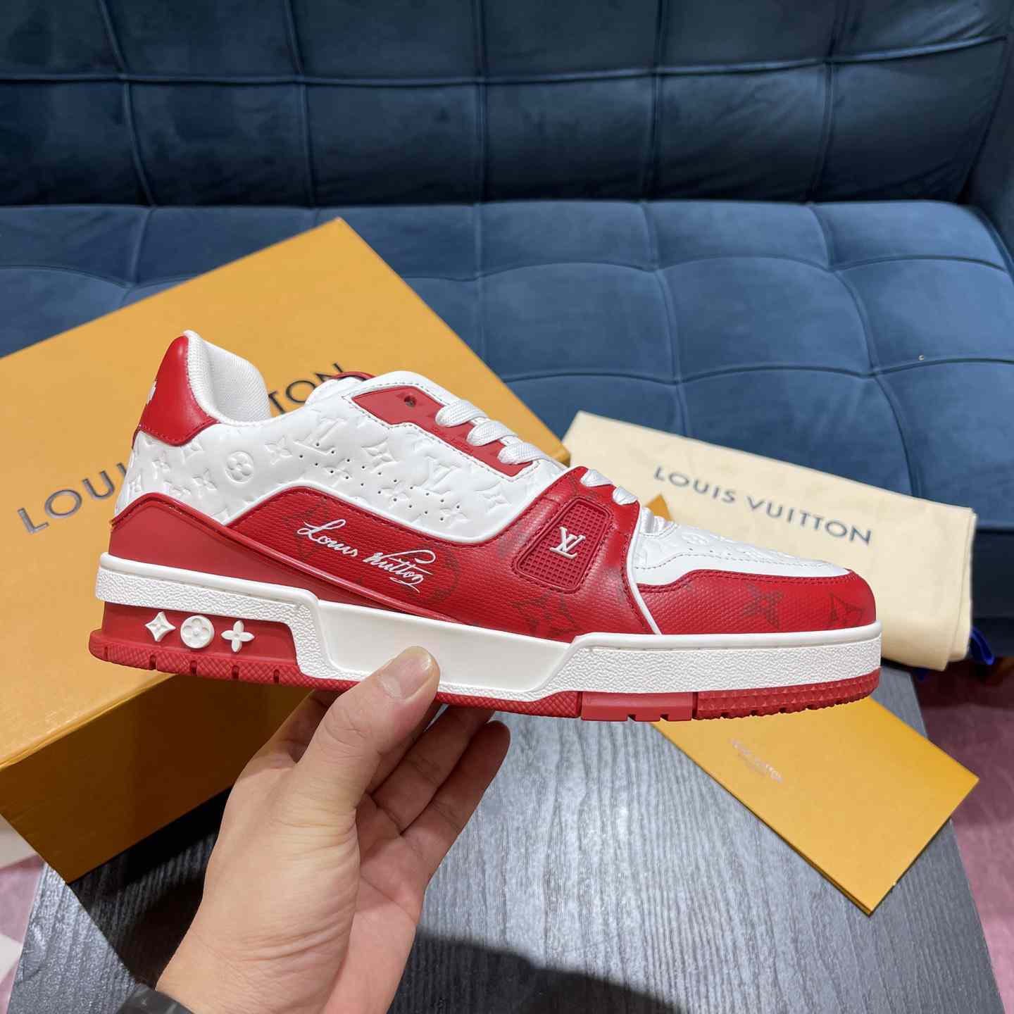 Louis Vuitton LV Trainer Sneaker       1AANFA - DesignerGu