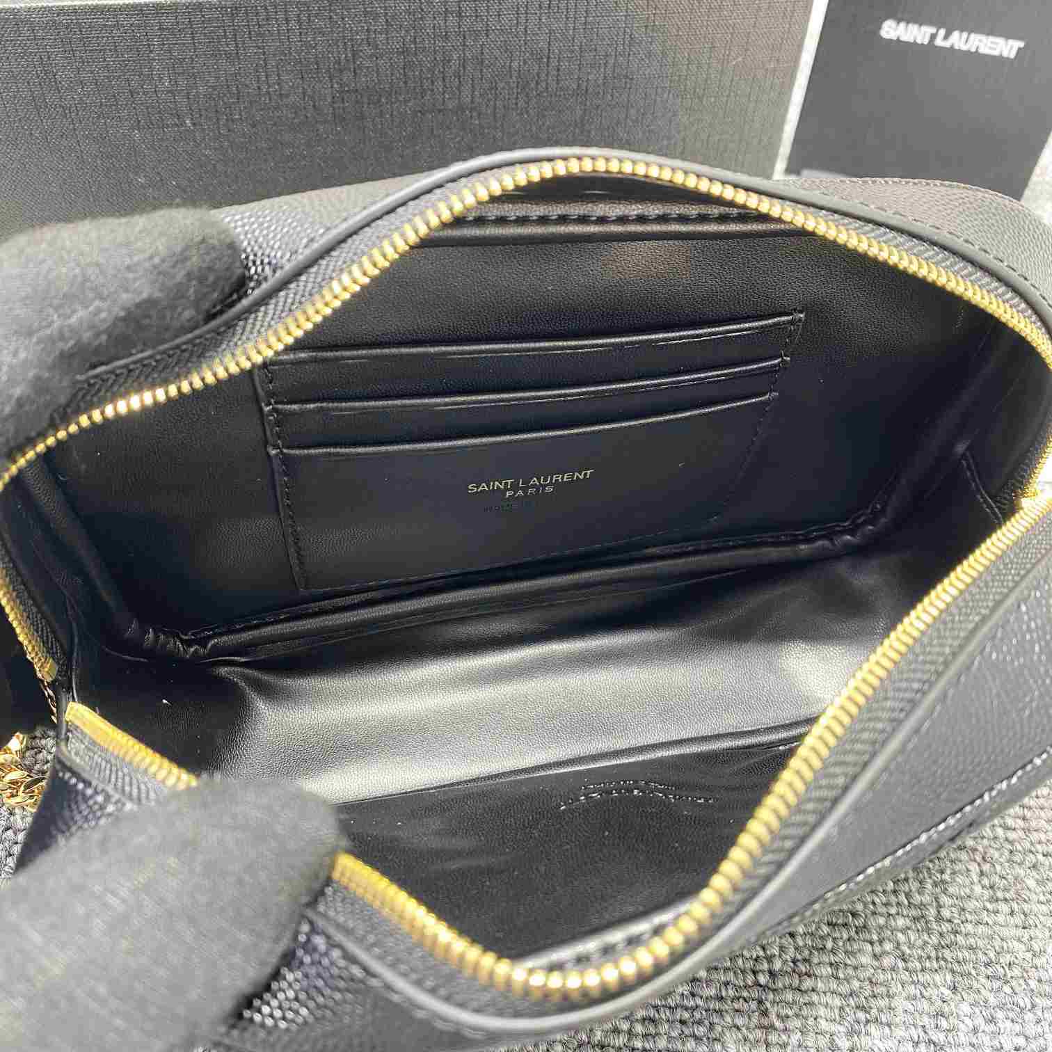 Saint Laurent Lou Camera Bag In Quilted Leather(18-11x5cm) - DesignerGu