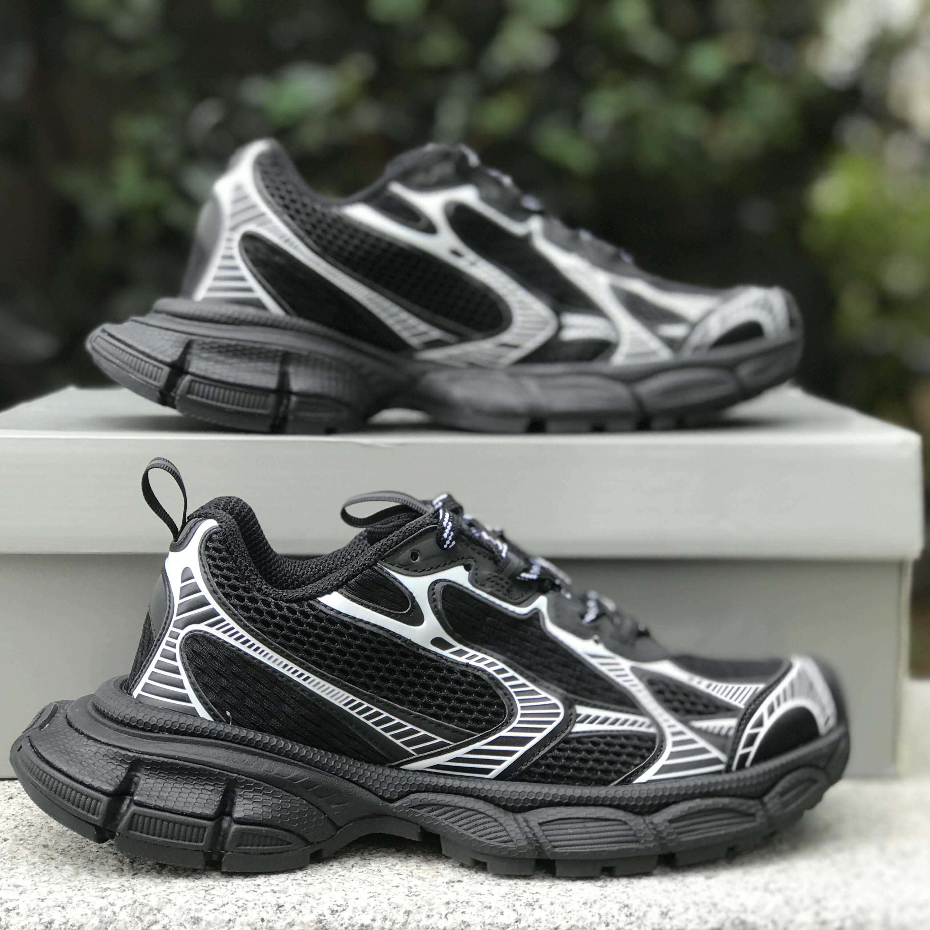 Balenciaga 3XL Trainers In Black - DesignerGu