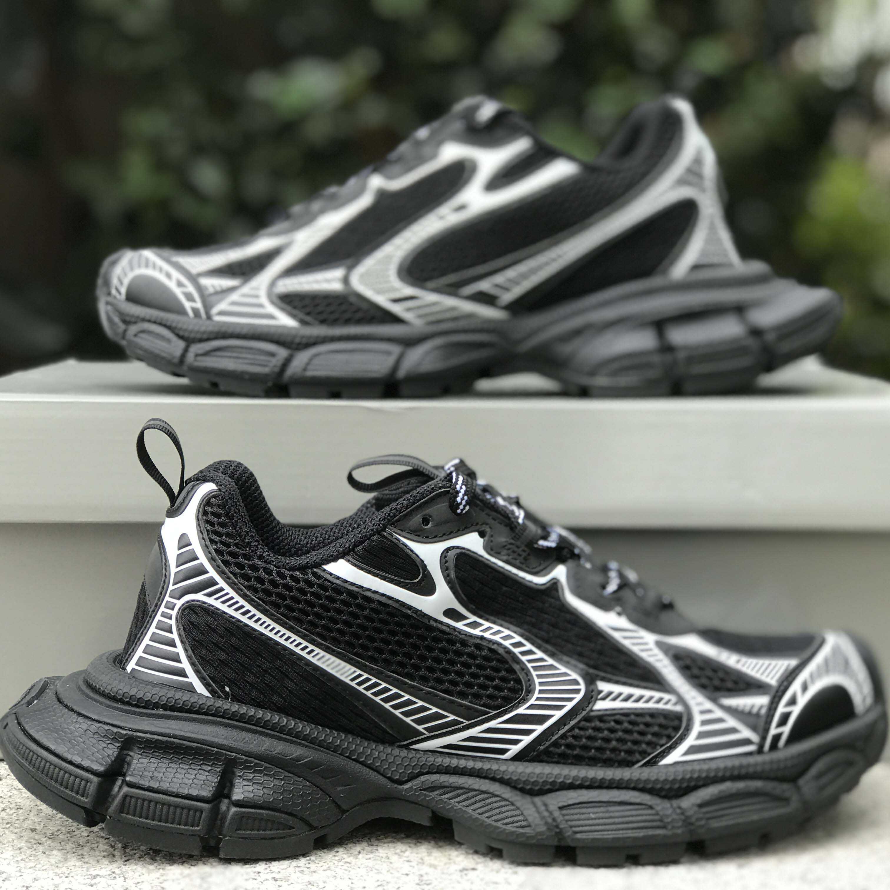 Balenciaga 3XL Trainers In Black - DesignerGu