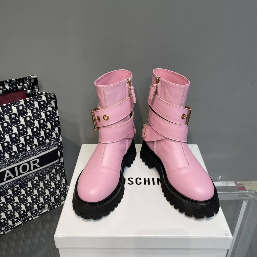 Moschino Ankle Boots - DesignerGu