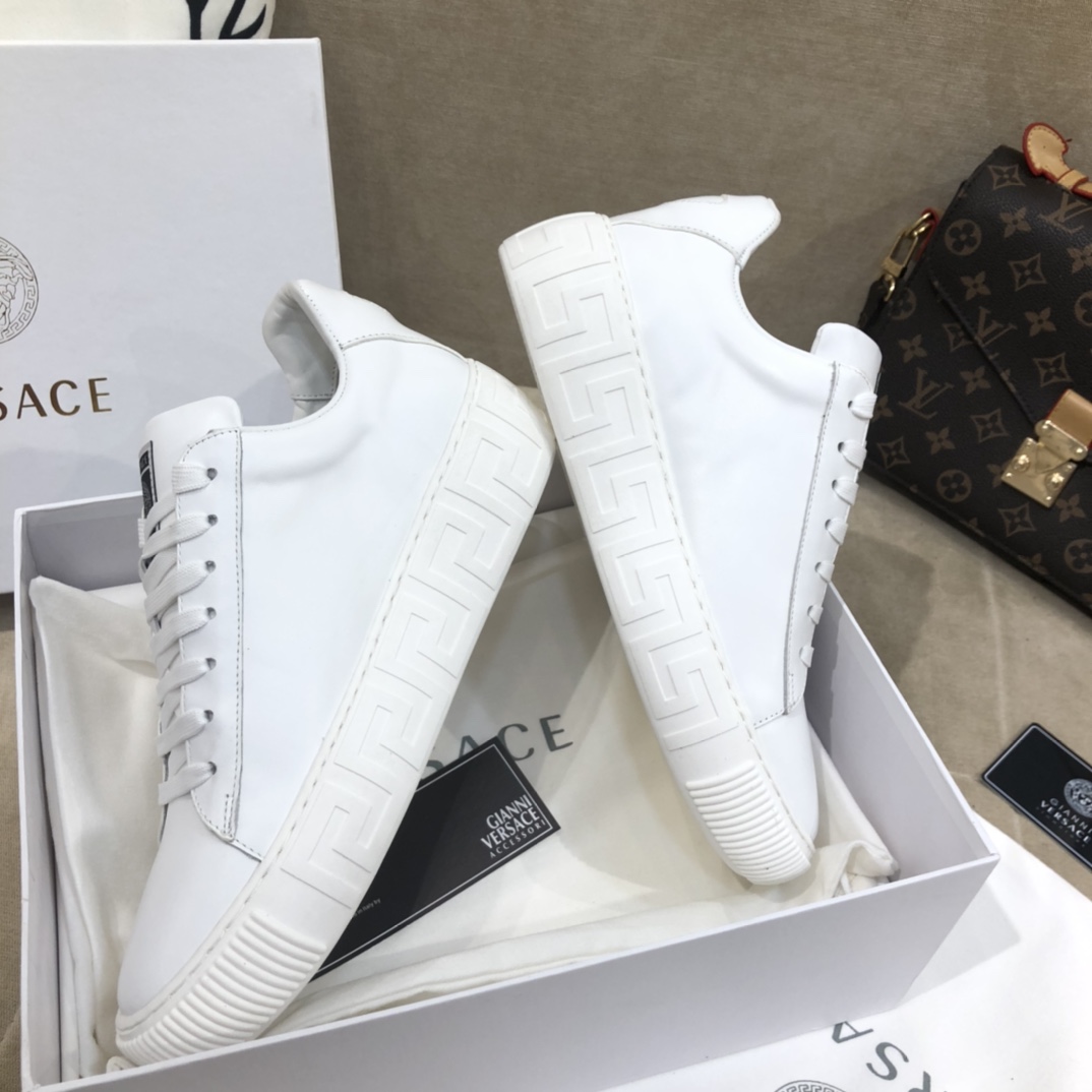 Versace La Greca Lace-Up Sneakers - DesignerGu