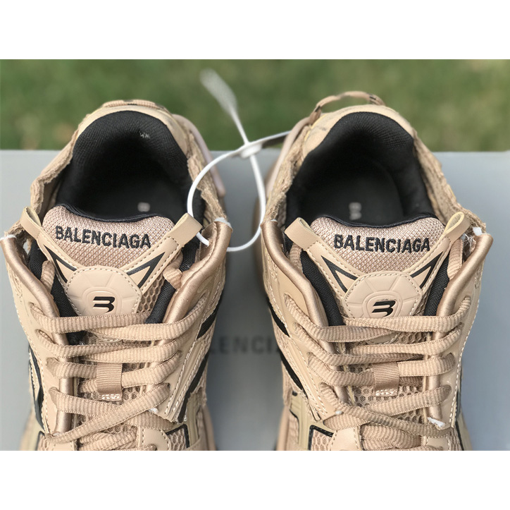 Balenciaga Runner Sneaker  - DesignerGu