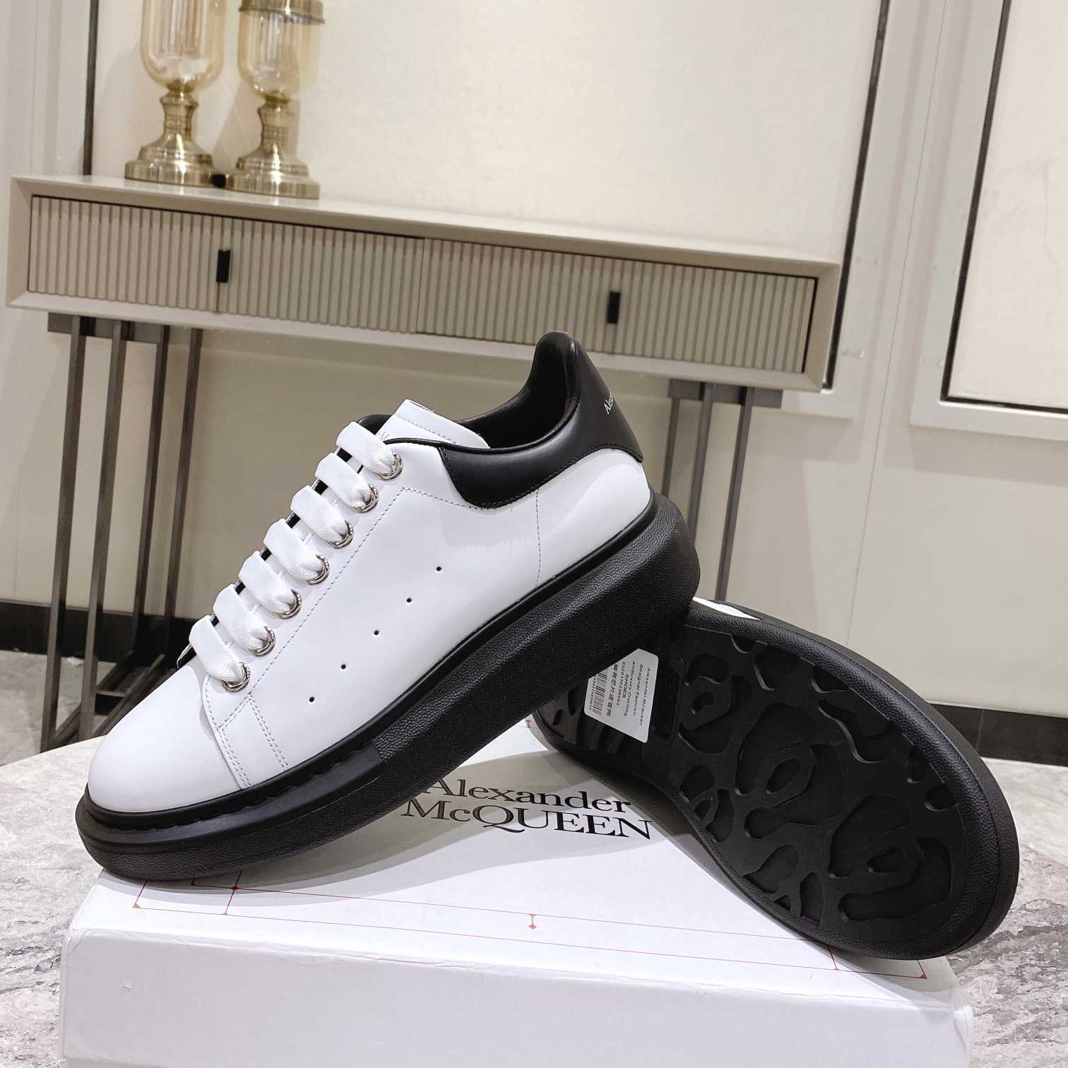 Alexander Mqueen Oversized Sneaker - DesignerGu