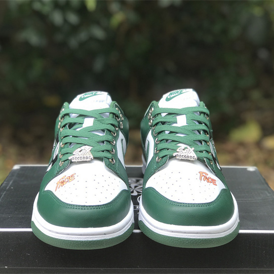 Nike SB Dunk Low Sneaker     DD1931-101 - DesignerGu