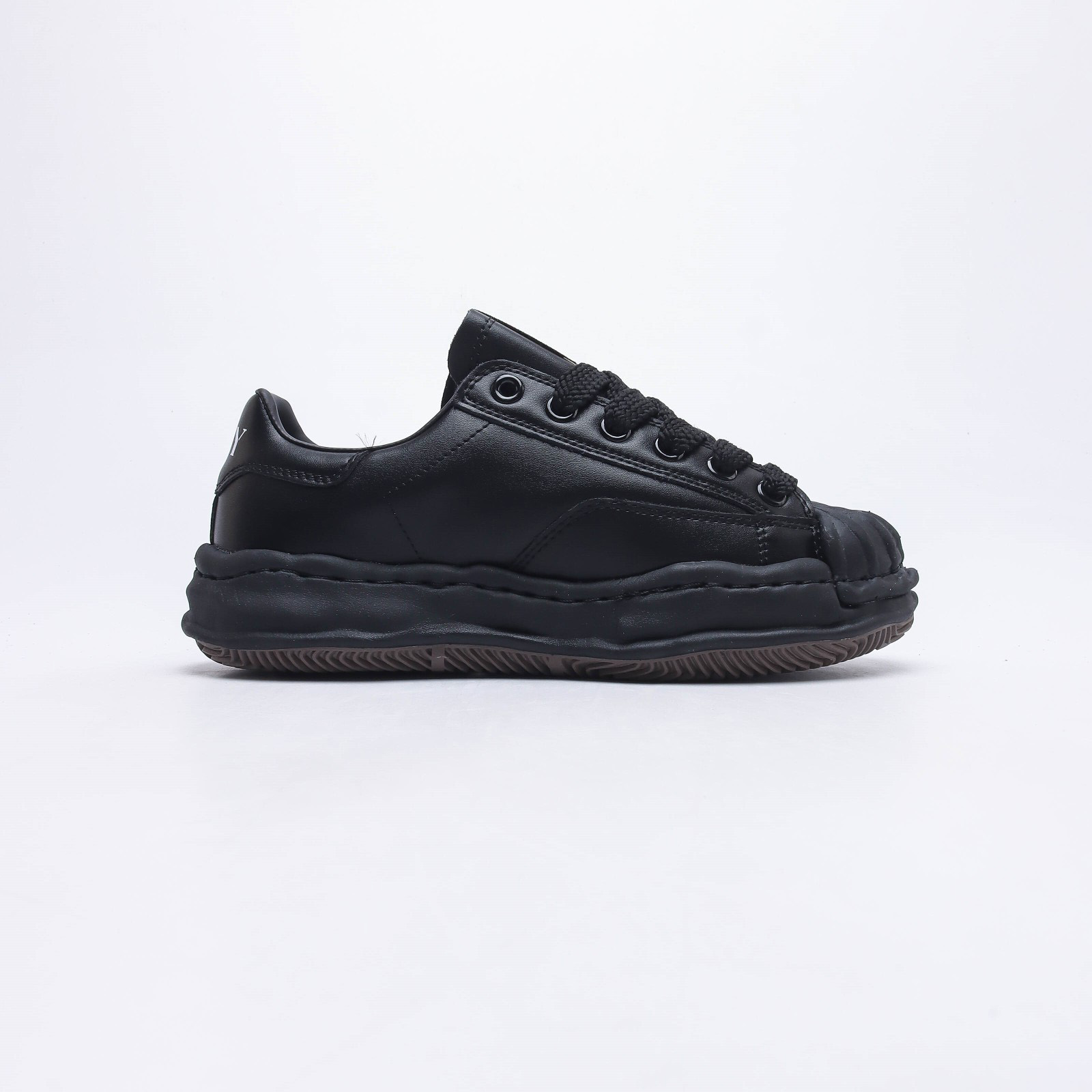 Maison Mihara Yasuhiro Blakey Low-Top Sneakers - DesignerGu