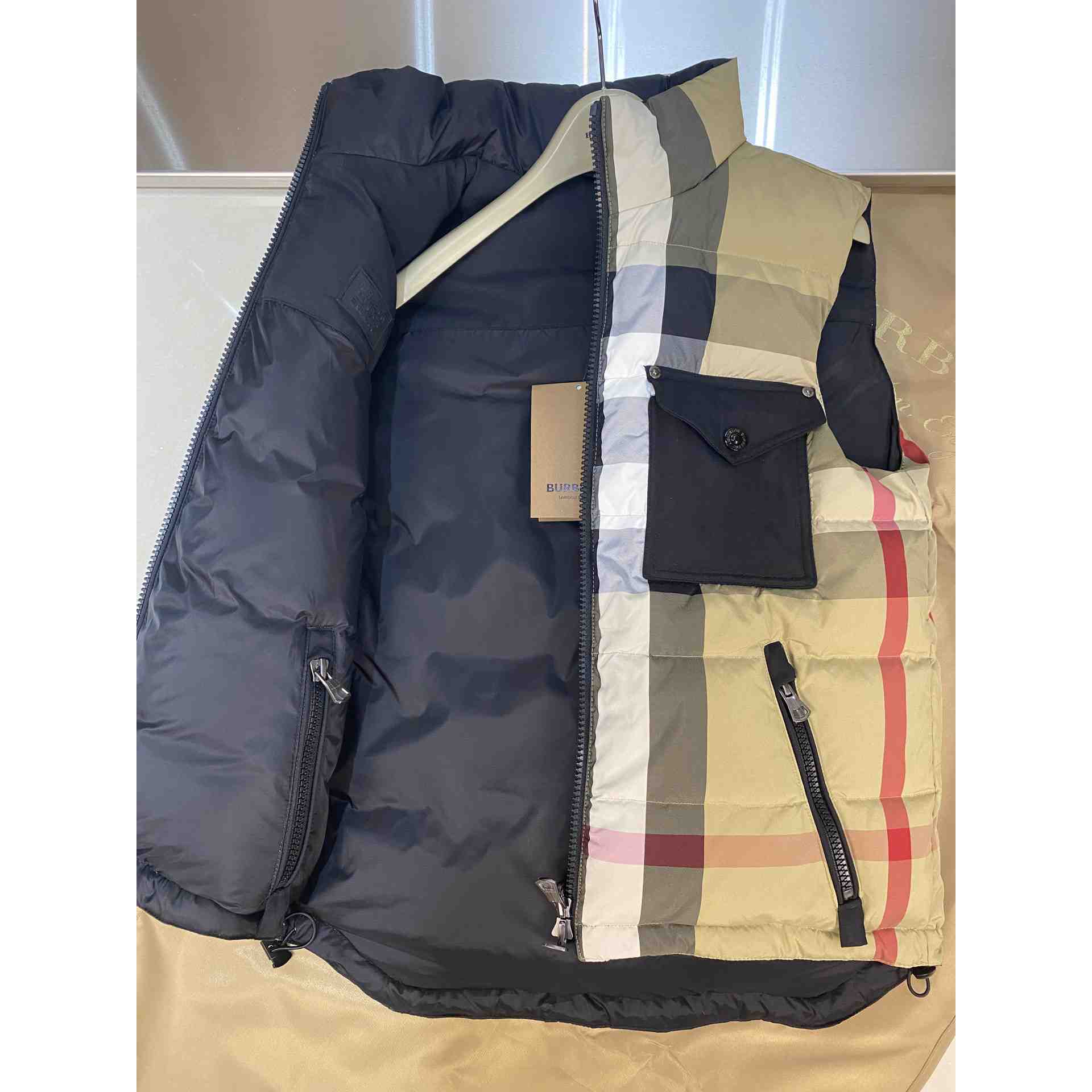 Burberry Reversible Check Puffer Gilet - DesignerGu