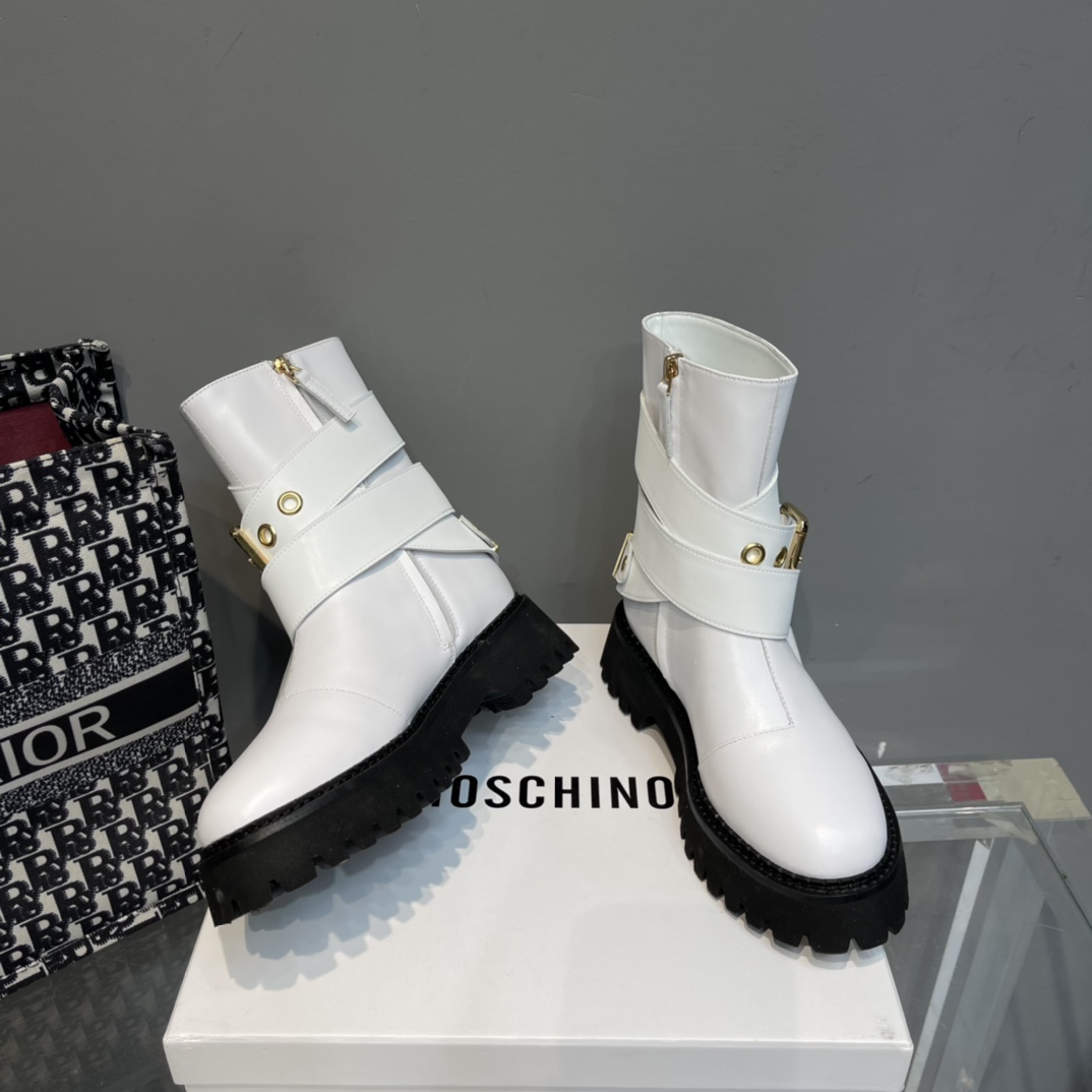 Moschino Ankle Boots - DesignerGu