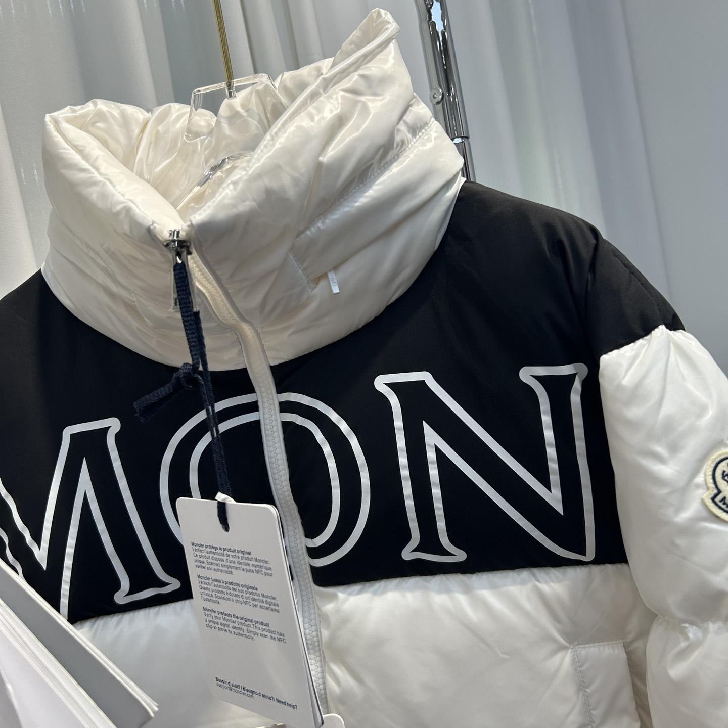 Moncler Gers Short Down Jacket    - DesignerGu