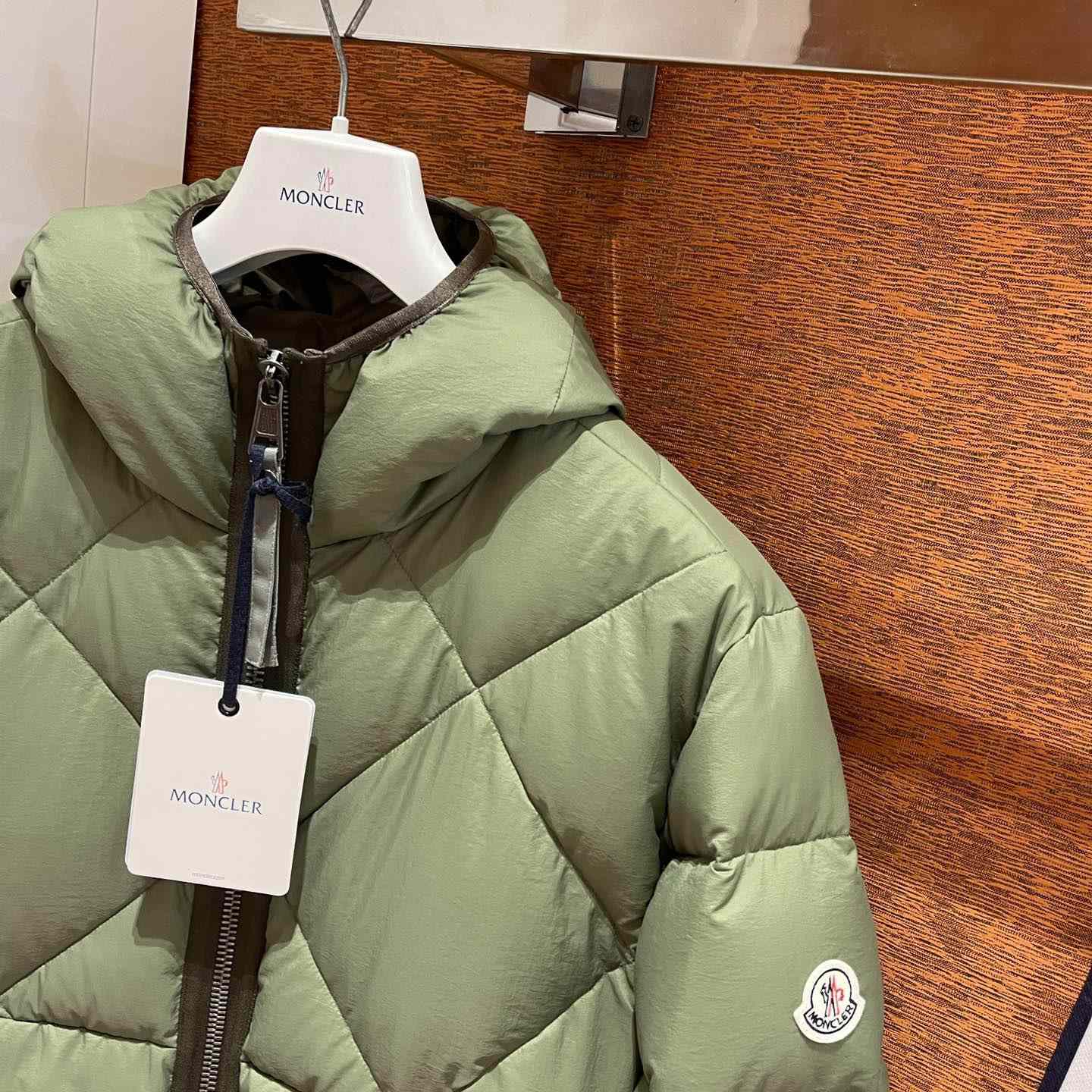 Moncler Reynaud Quilted Down Jacket - DesignerGu