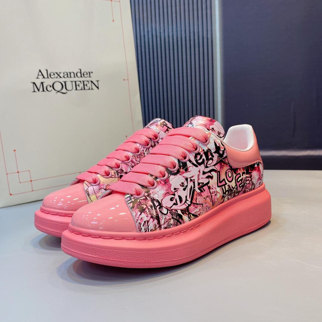 Alexander Mqueen Oversized Sneaker  - DesignerGu