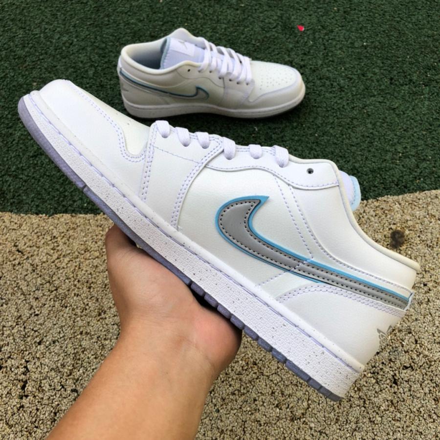 Air Jordan 1 Low SE 