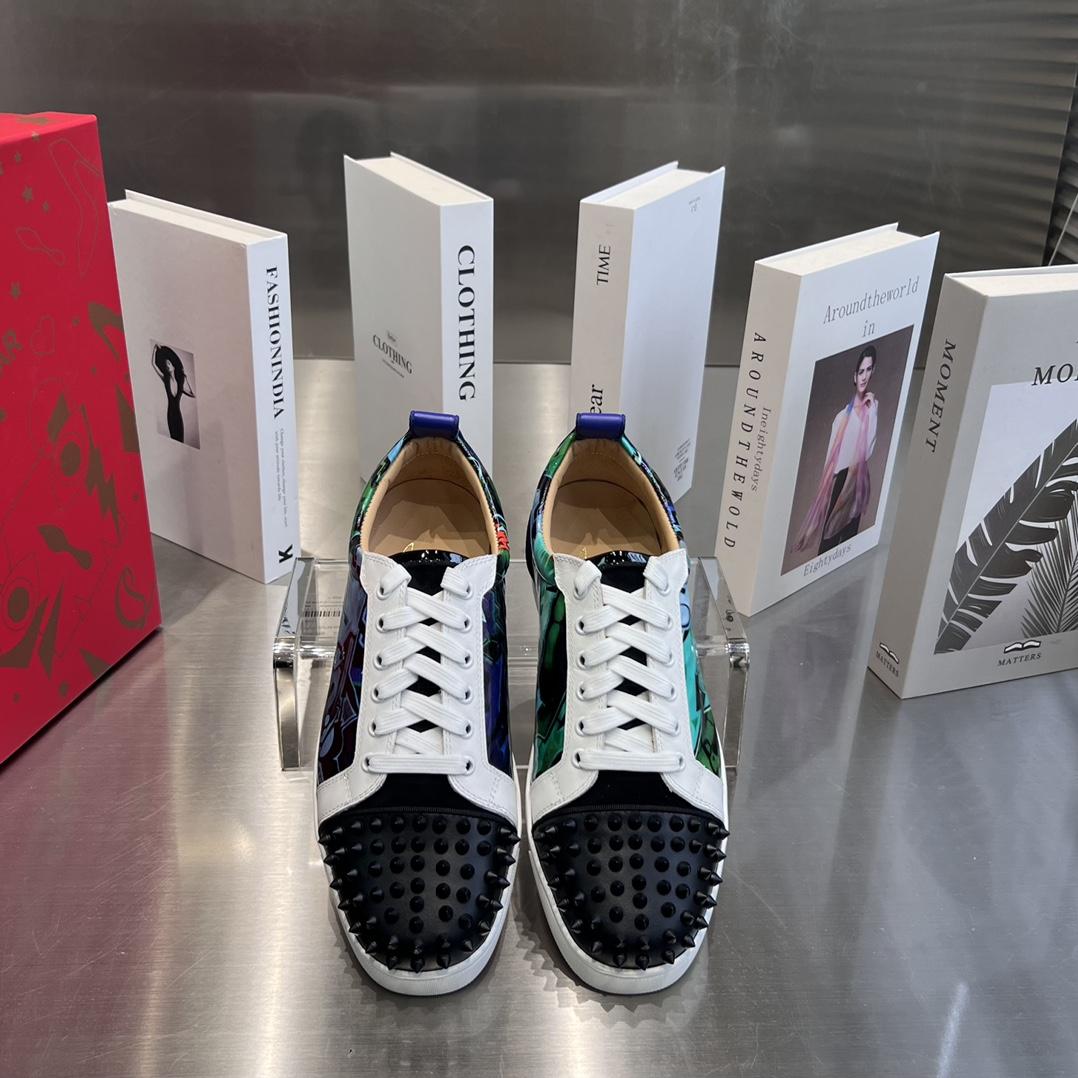 Christian Louboutin Low-Top Sneaker  - DesignerGu