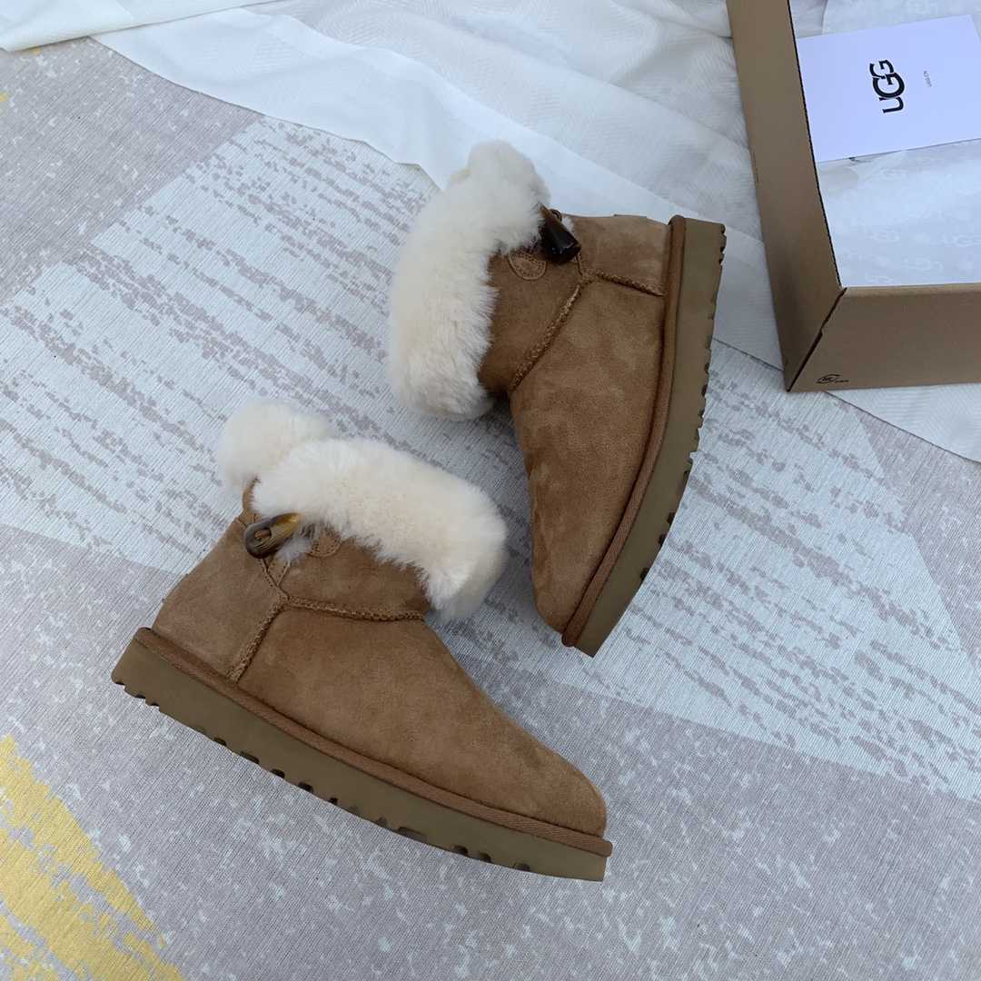 Ugg Ankle Boots - DesignerGu