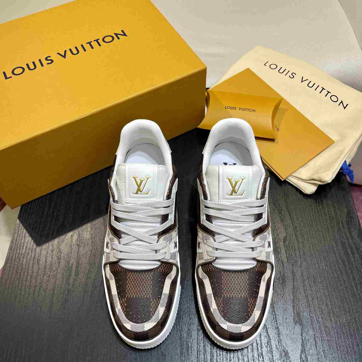 Louis Vuitton LV Trainer Sneaker    (Upon UK Size)   1AAV8Y - DesignerGu