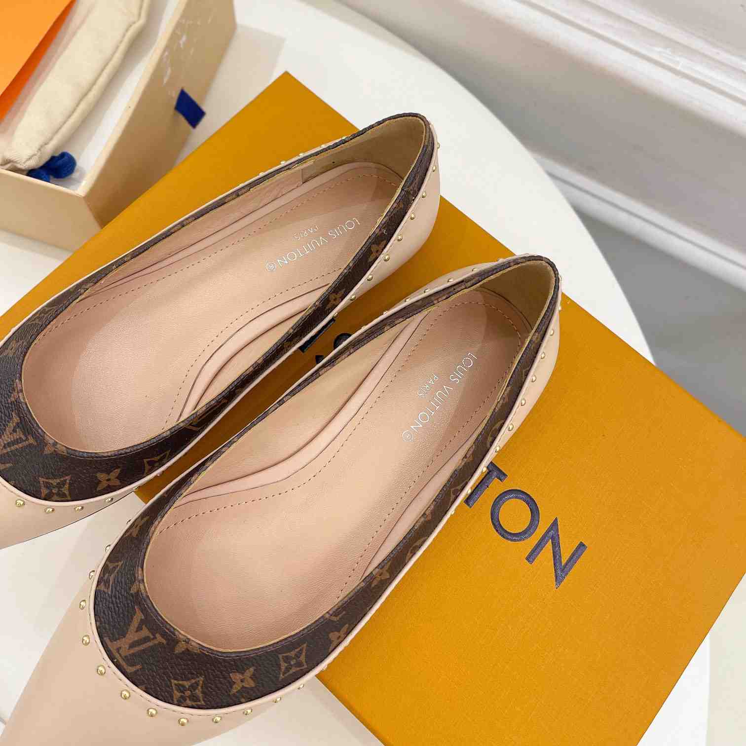 Louis Vuitton Signature Flat Ballerina    - DesignerGu