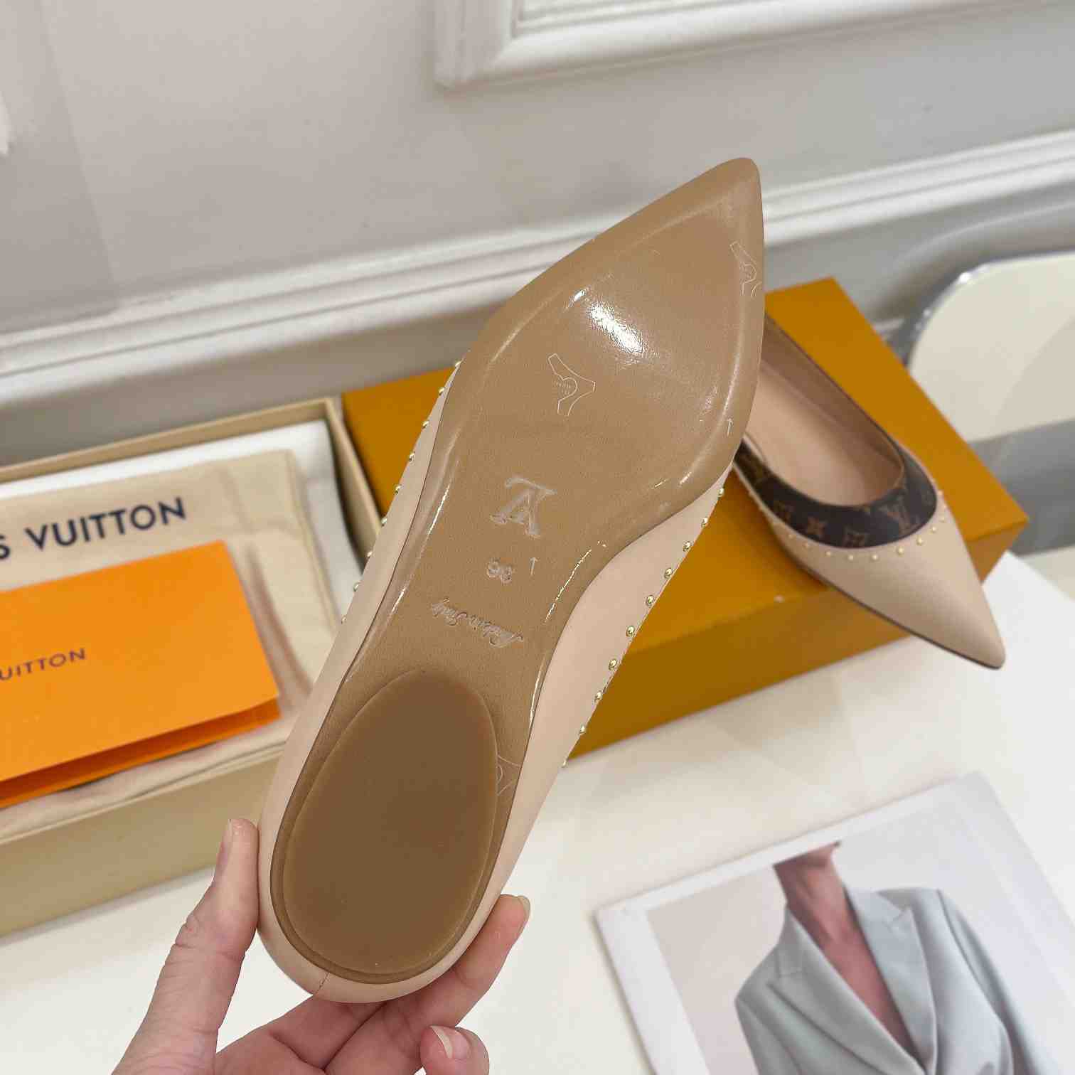 Louis Vuitton Signature Flat Ballerina    - DesignerGu