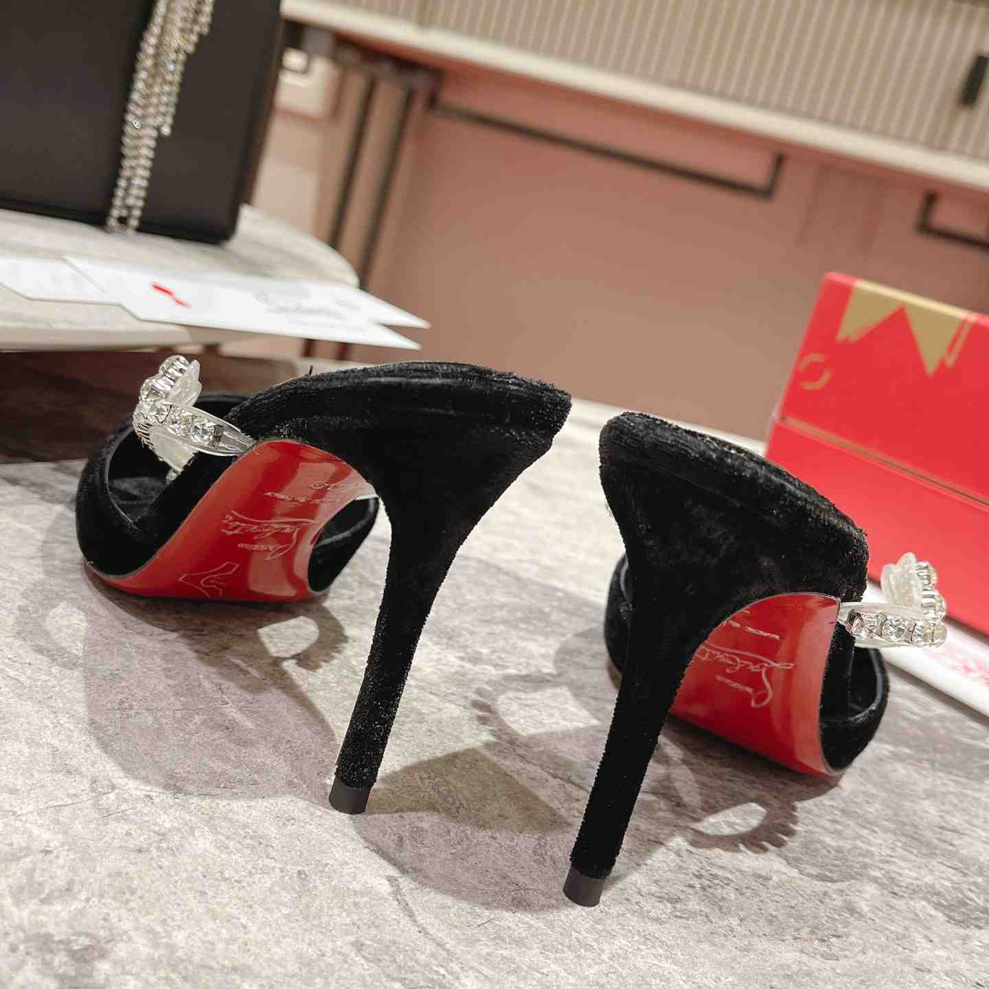 Christian Louboutin Planet Queen Pump  85mm - DesignerGu