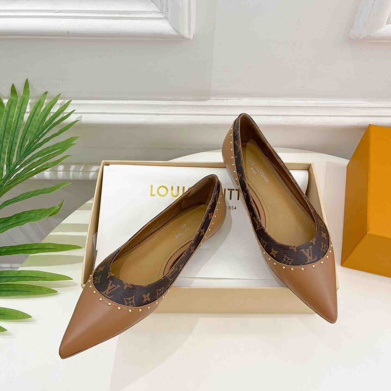 Louis Vuitton Signature Flat Ballerina    - DesignerGu