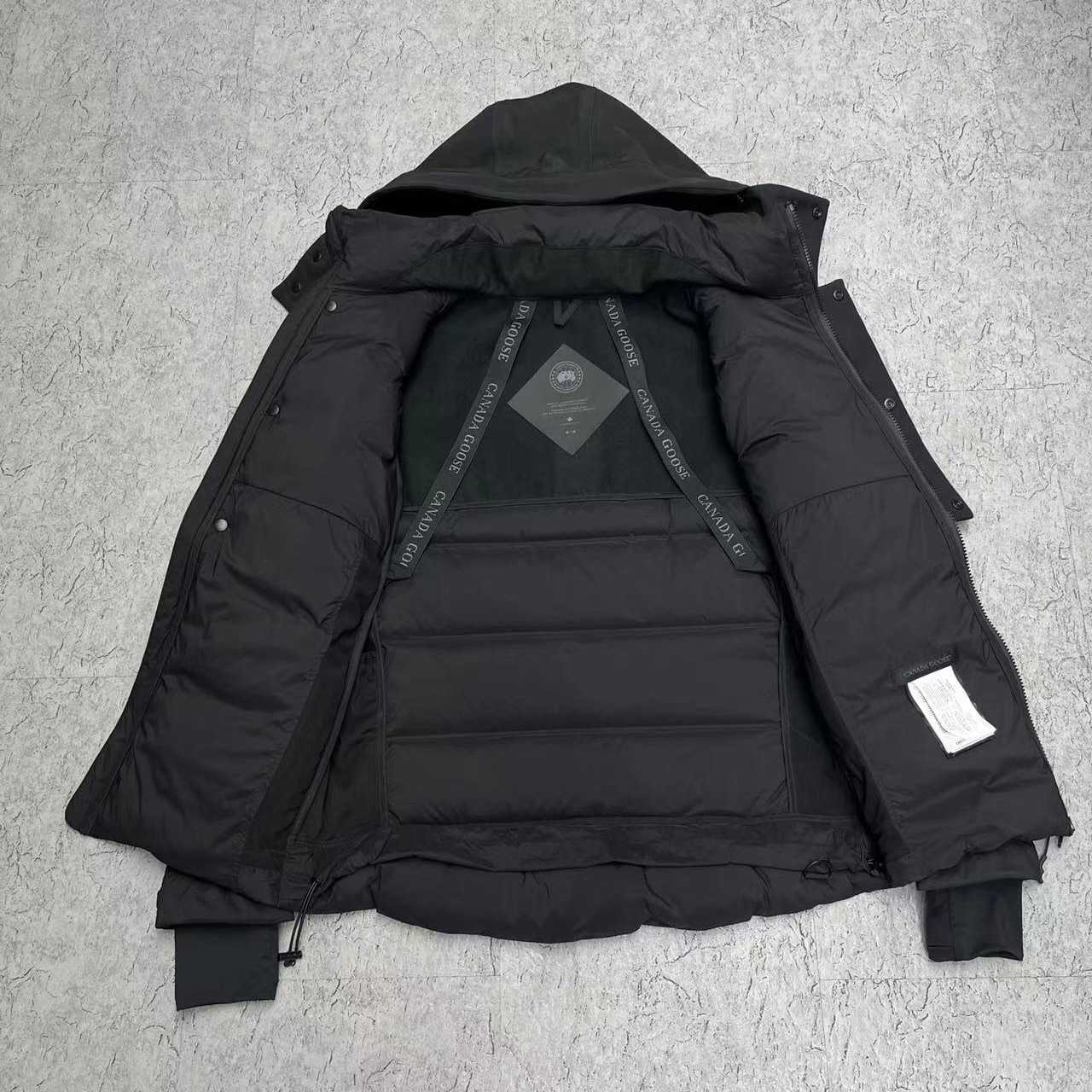 Canada Goose Down Jacket  - DesignerGu