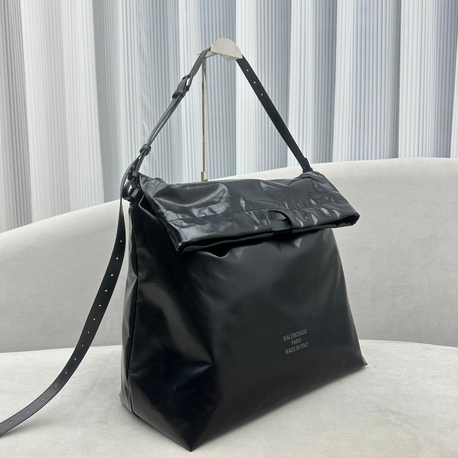 Balenciaga Trash Bag Large Pouch In Black(37-40-52cm) - DesignerGu