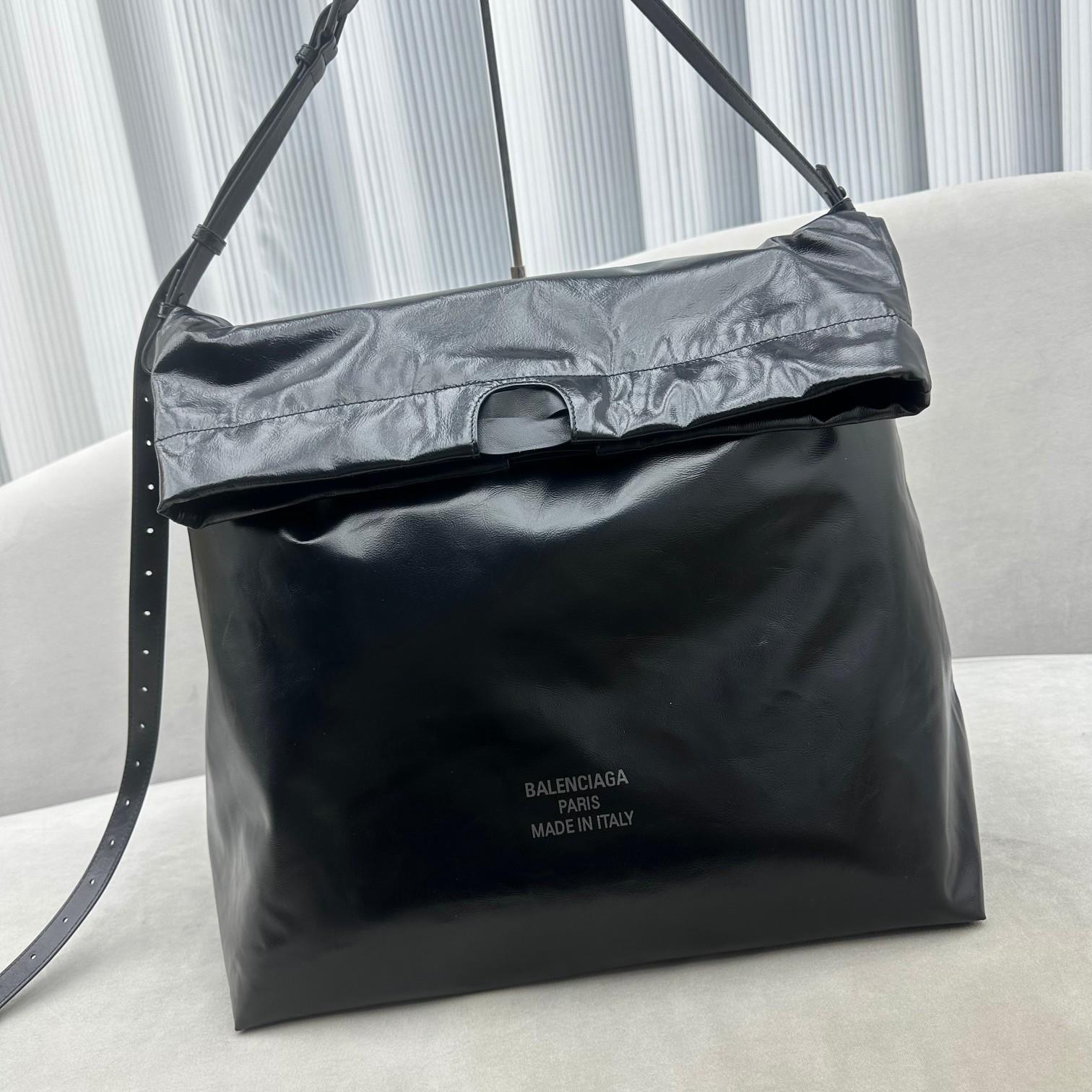 Balenciaga Trash Bag Large Pouch In Black(37-40-52cm) - DesignerGu