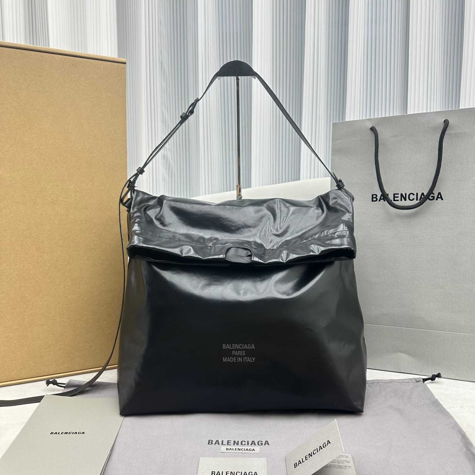 Balenciaga Trash Bag Large Pouch In Black(37-40-52cm) - DesignerGu