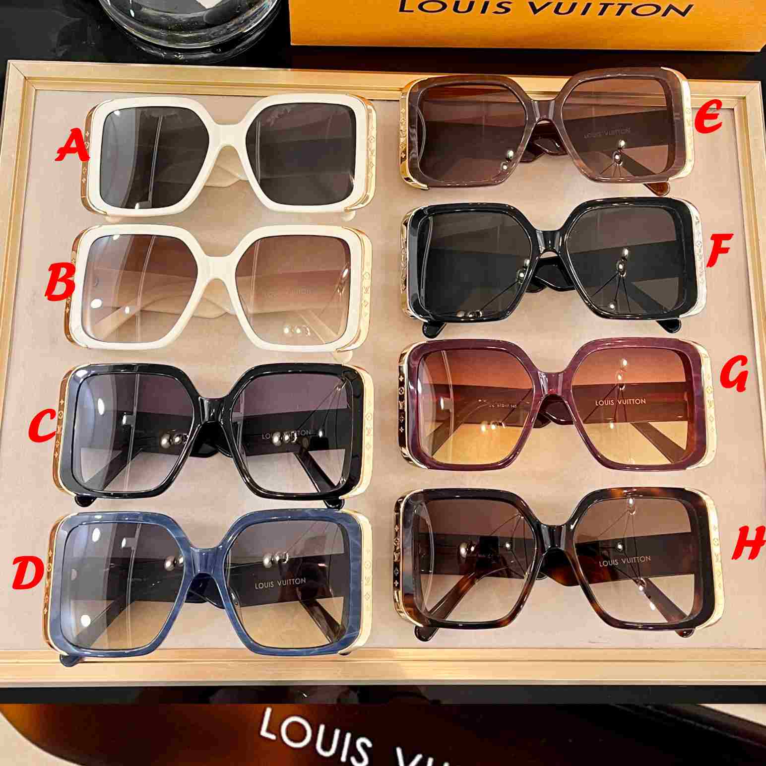 Louis Vuitton LV Moon Rectangular Sunglasses - DesignerGu