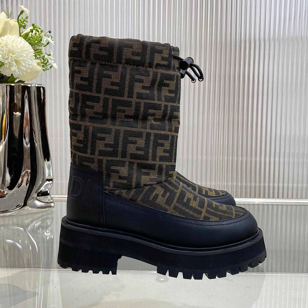 Fendi FF Logo Boots - DesignerGu