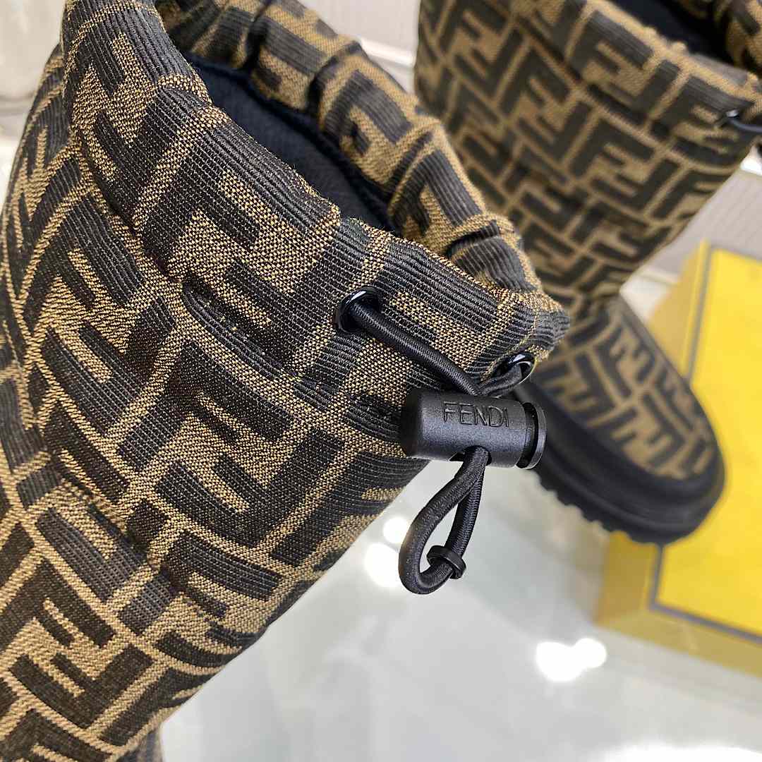 Fendi FF Logo Boots - DesignerGu