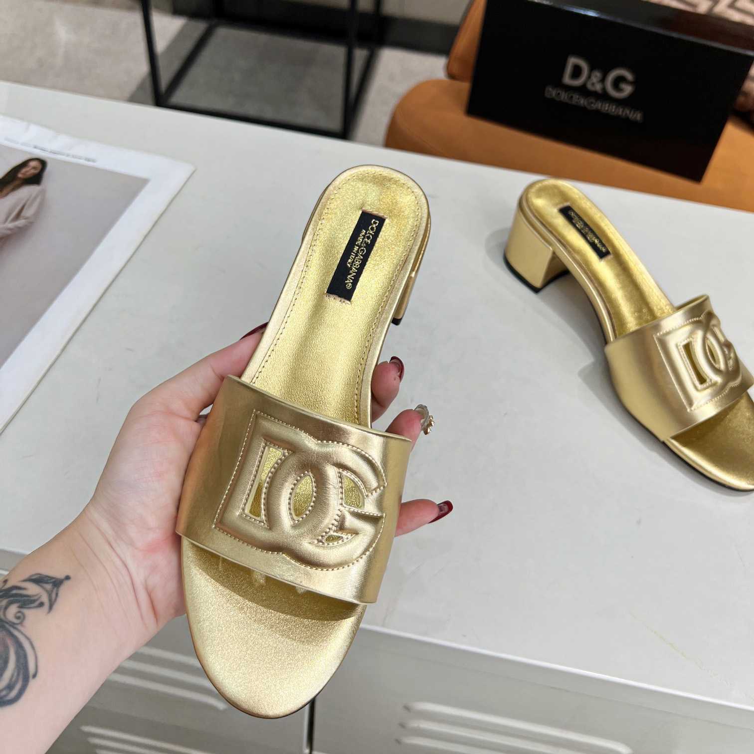 Dolce & Gabbana Calfskin Mules With DG Millennials Logo - DesignerGu