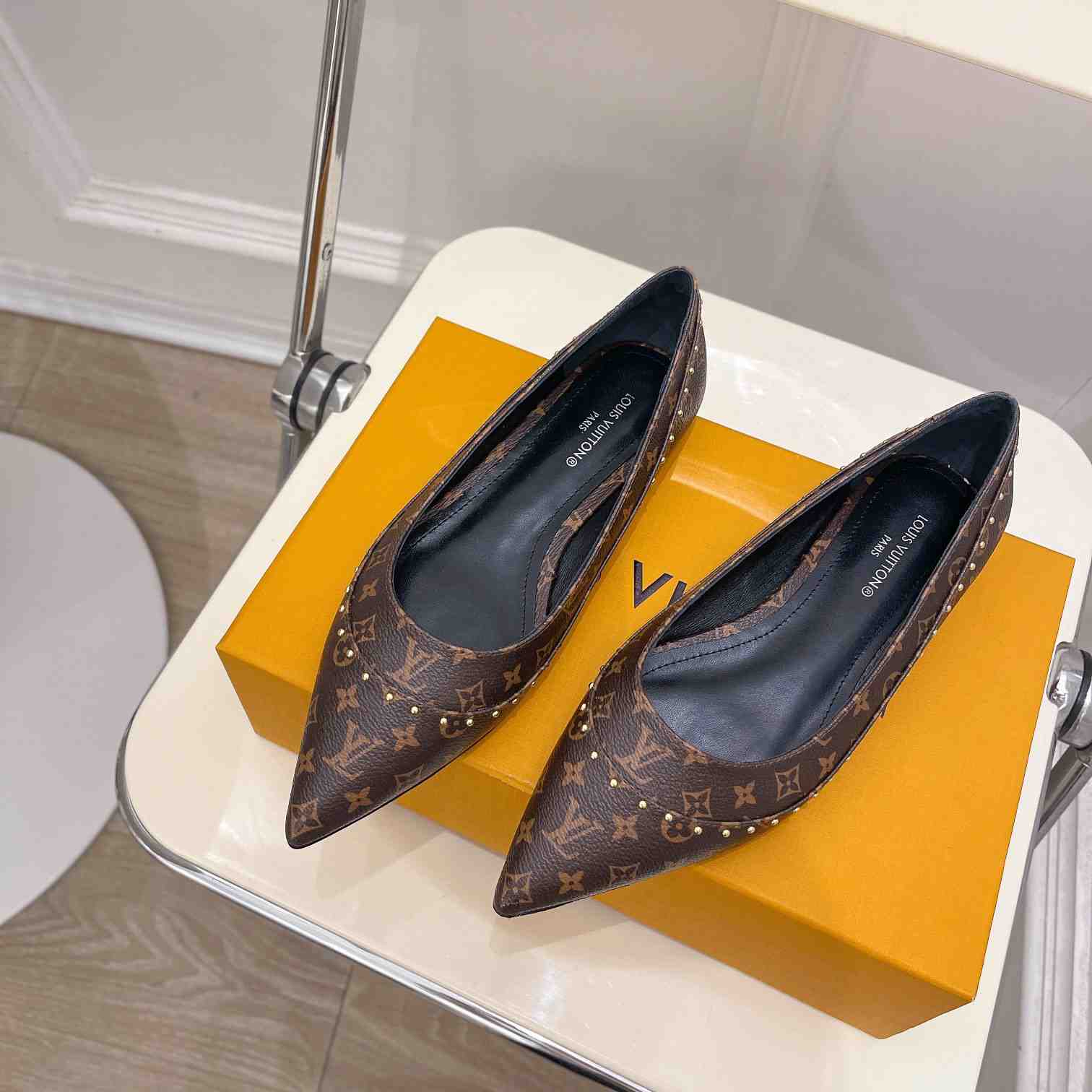 Louis Vuitton Signature Flat Ballerina    - DesignerGu