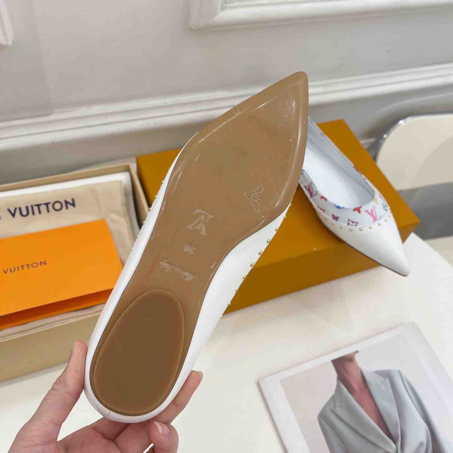 Louis Vuitton Signature Flat Ballerina    - DesignerGu