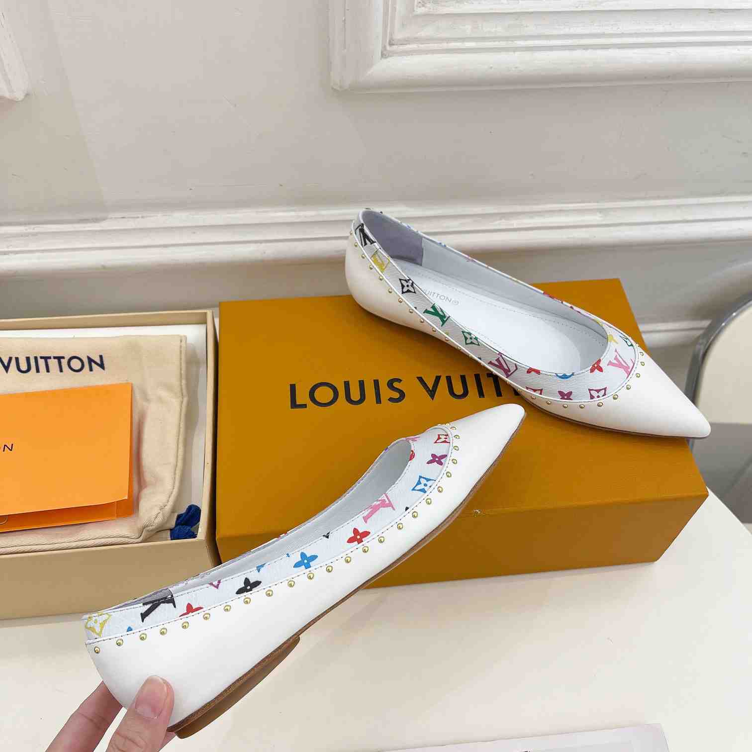 Louis Vuitton Signature Flat Ballerina    - DesignerGu