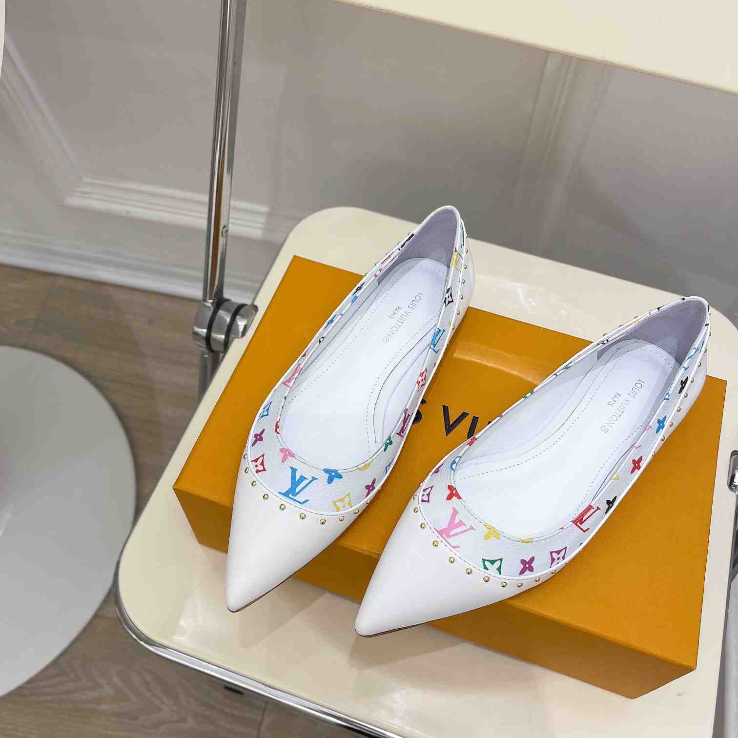 Louis Vuitton Signature Flat Ballerina    - DesignerGu