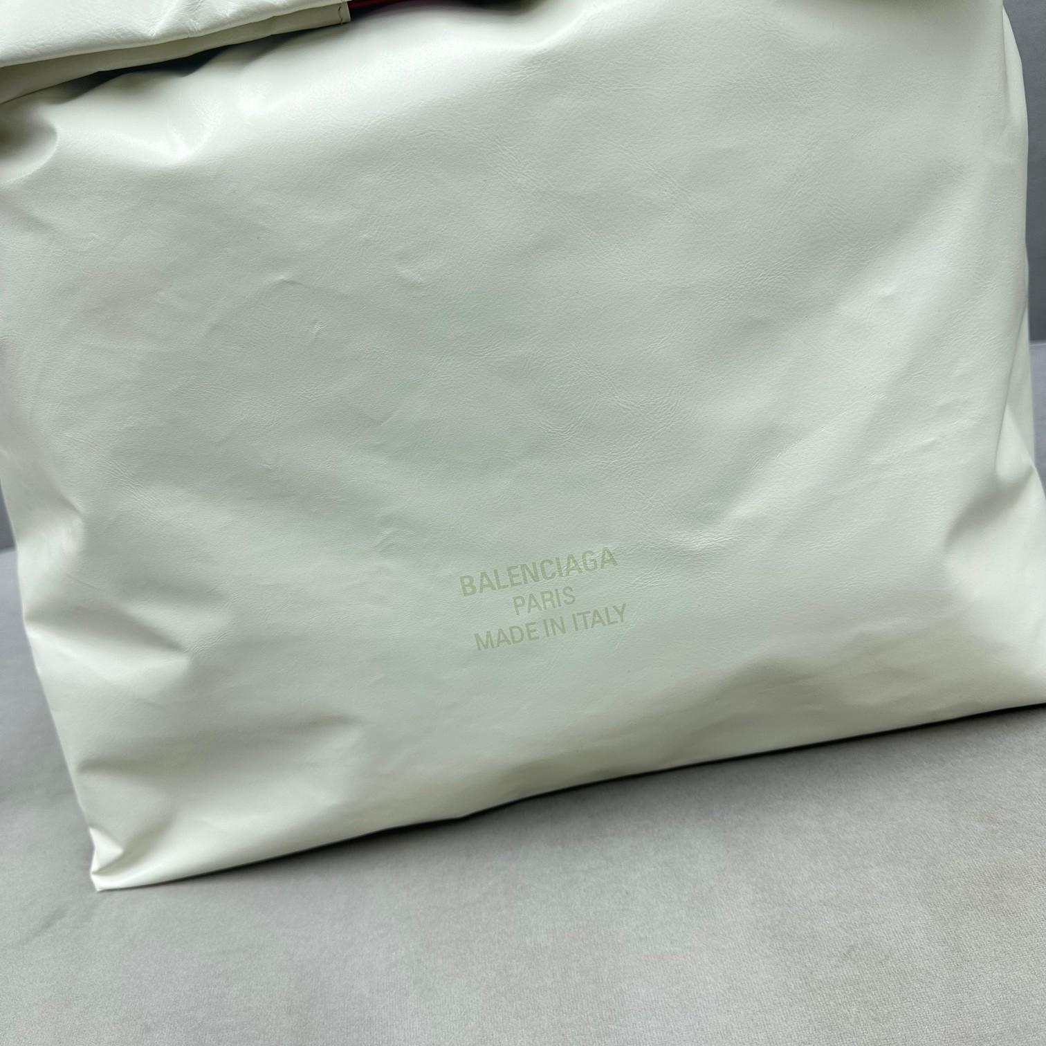 Balenciaga Trash Bag Large Pouch In White(37-40-52cm) - DesignerGu