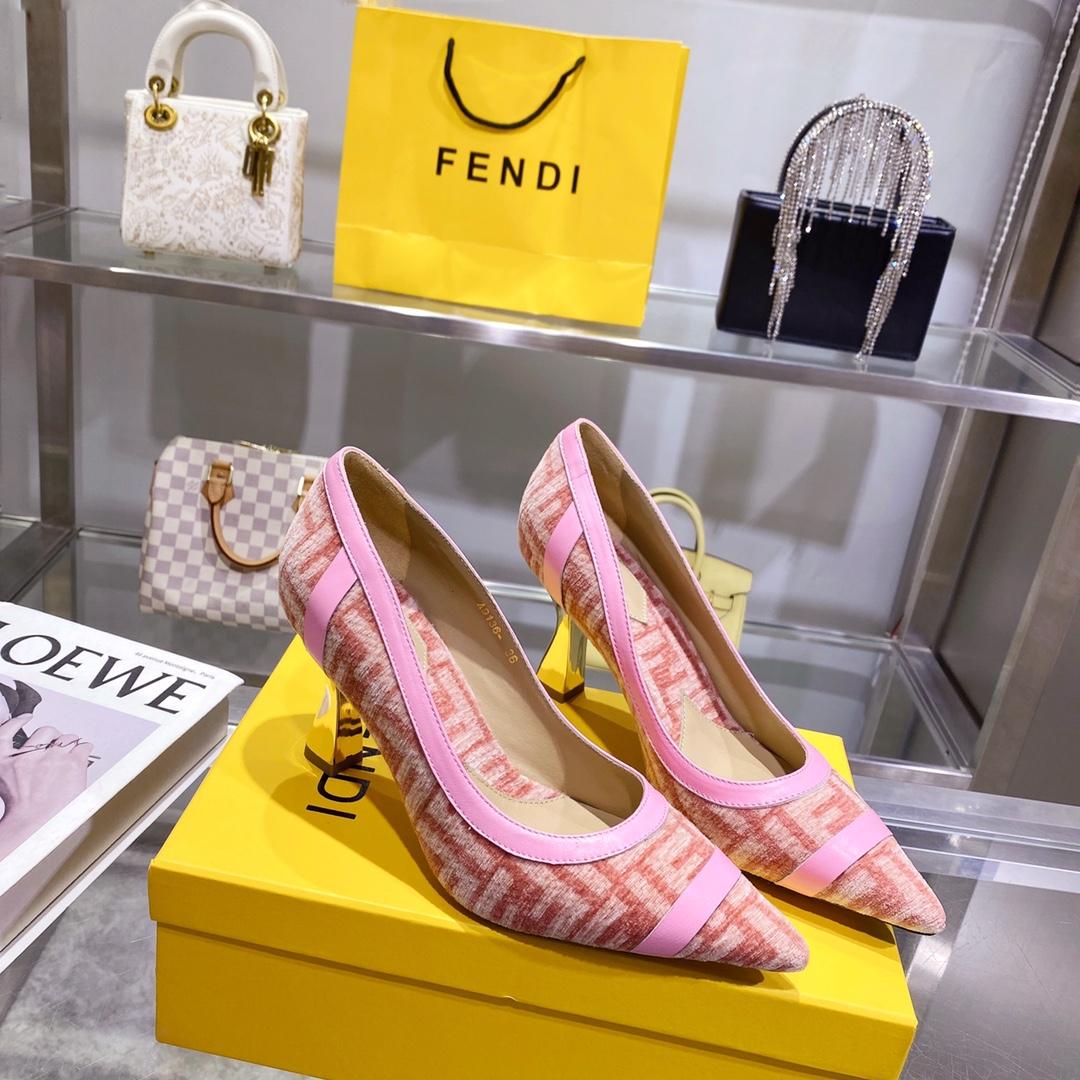 Fendi Baguette Pump - DesignerGu