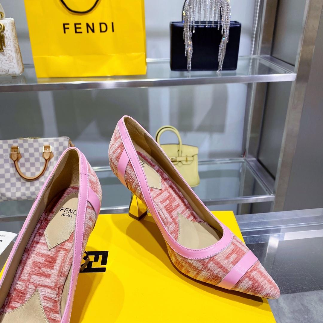 Fendi Baguette Pump - DesignerGu