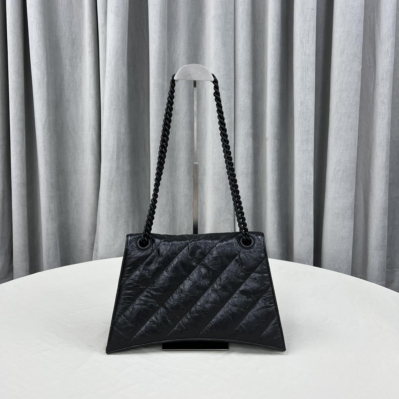 Balenciaga Women's Crush Medium Chain Bag Quilted In Black(31-20-12cm) - DesignerGu