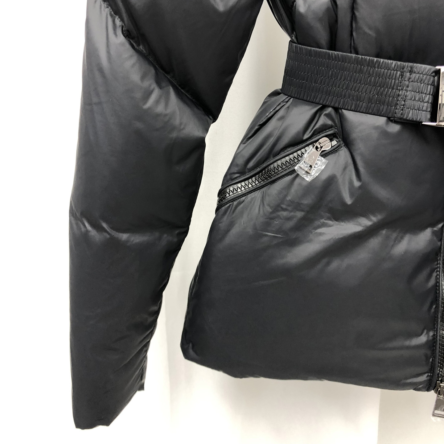 Moncler Short Down Jacket - DesignerGu